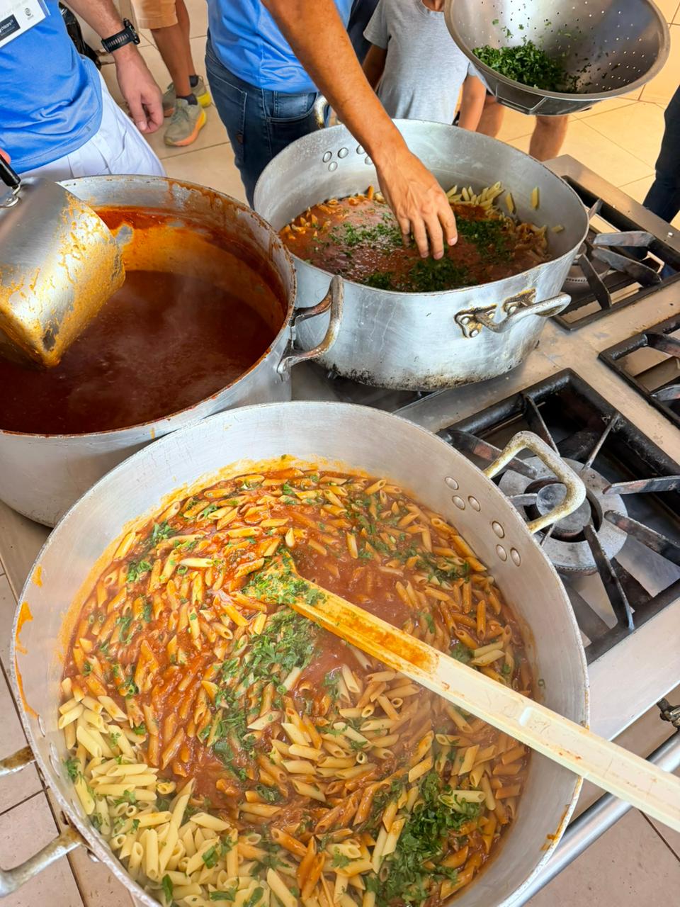 Alimentar também é cuidar. — Cidade dos Meninos · Campinas (SP)